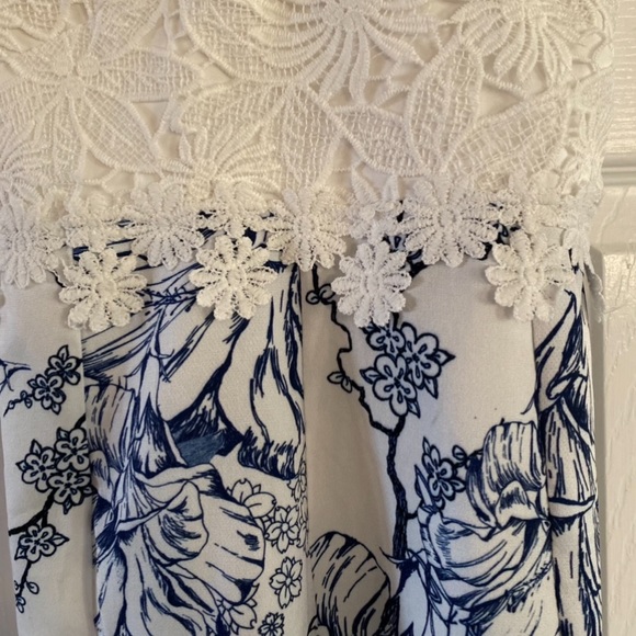 Xenia romper - Picture 3 of 3